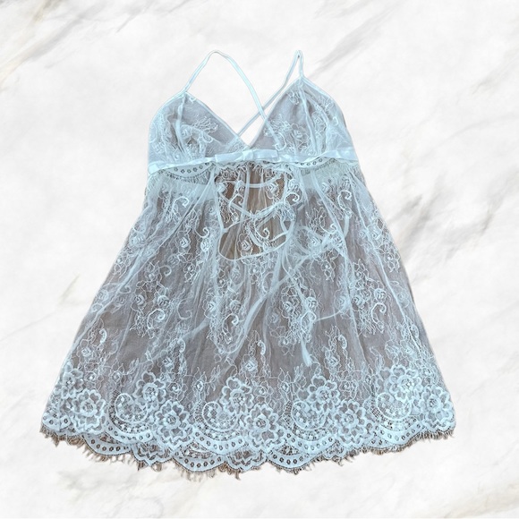 SOLD Victoria's Secret Y2K White Balletcore Coquette Lace Sheer Babydoll Slip - Picture 2 of 7